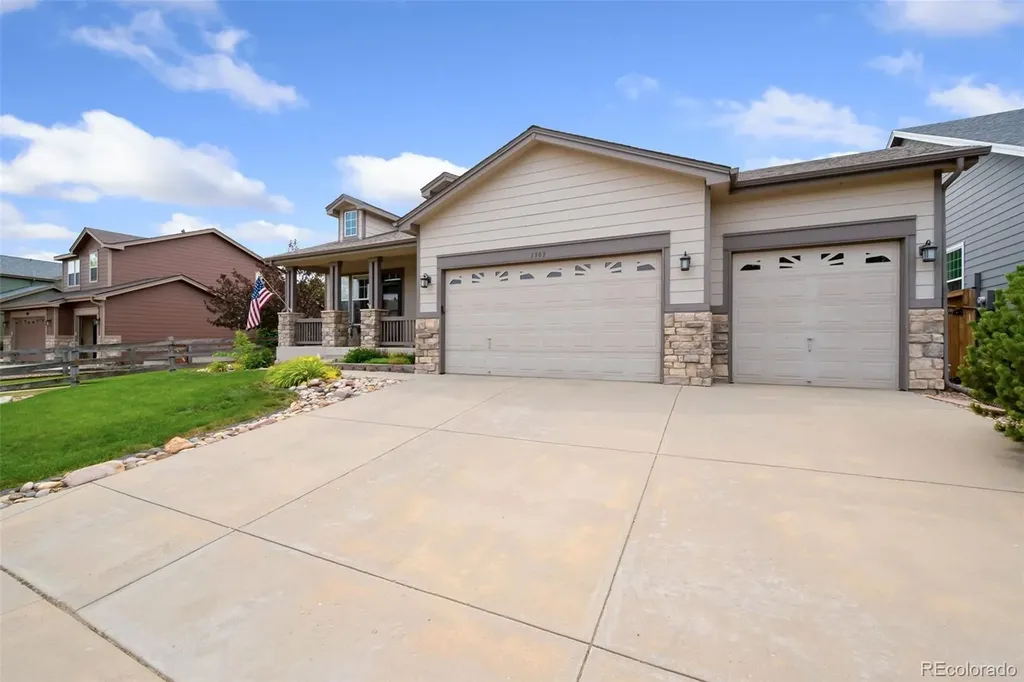 1903 Rannoch Drive Longmont CO 80504