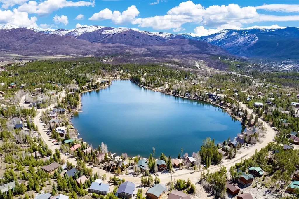48 GCR 4983 Grand Lake CO 80447