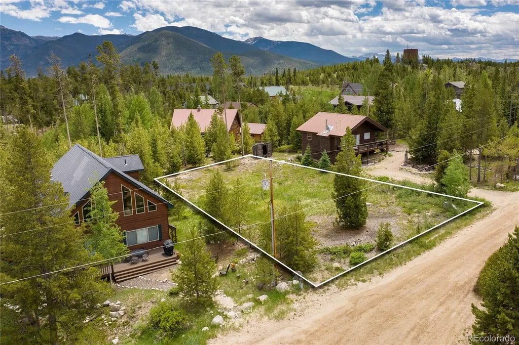 48 GCR 4983 Grand Lake CO 80447