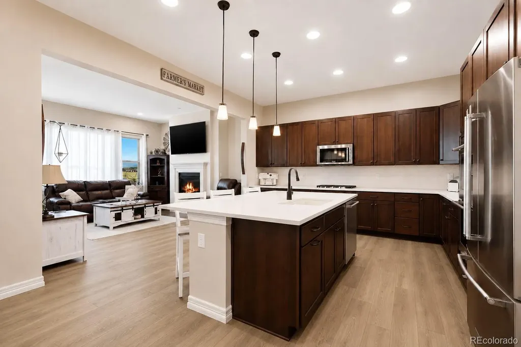 8641 S De Gaulle Court Aurora CO 80016
