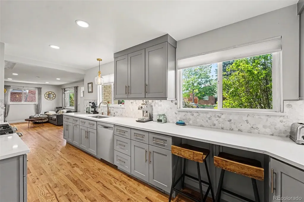 3078 Albion Street Denver CO 80207