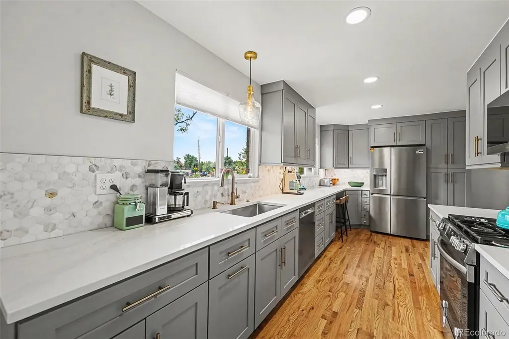 3078 Albion Street Denver CO 80207
