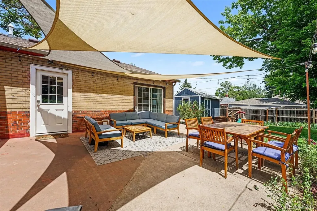3078 Albion Street Denver CO 80207