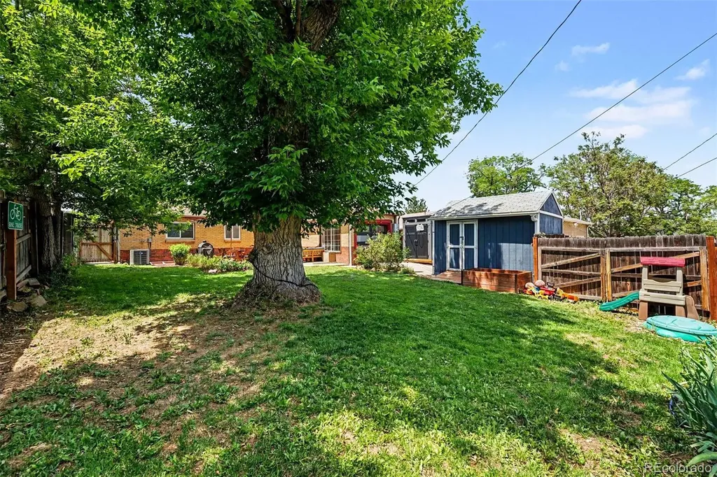 3078 Albion Street Denver CO 80207