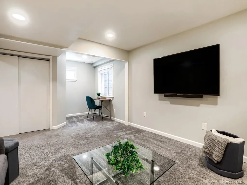 1085 Stoneham Street Superior CO 80027