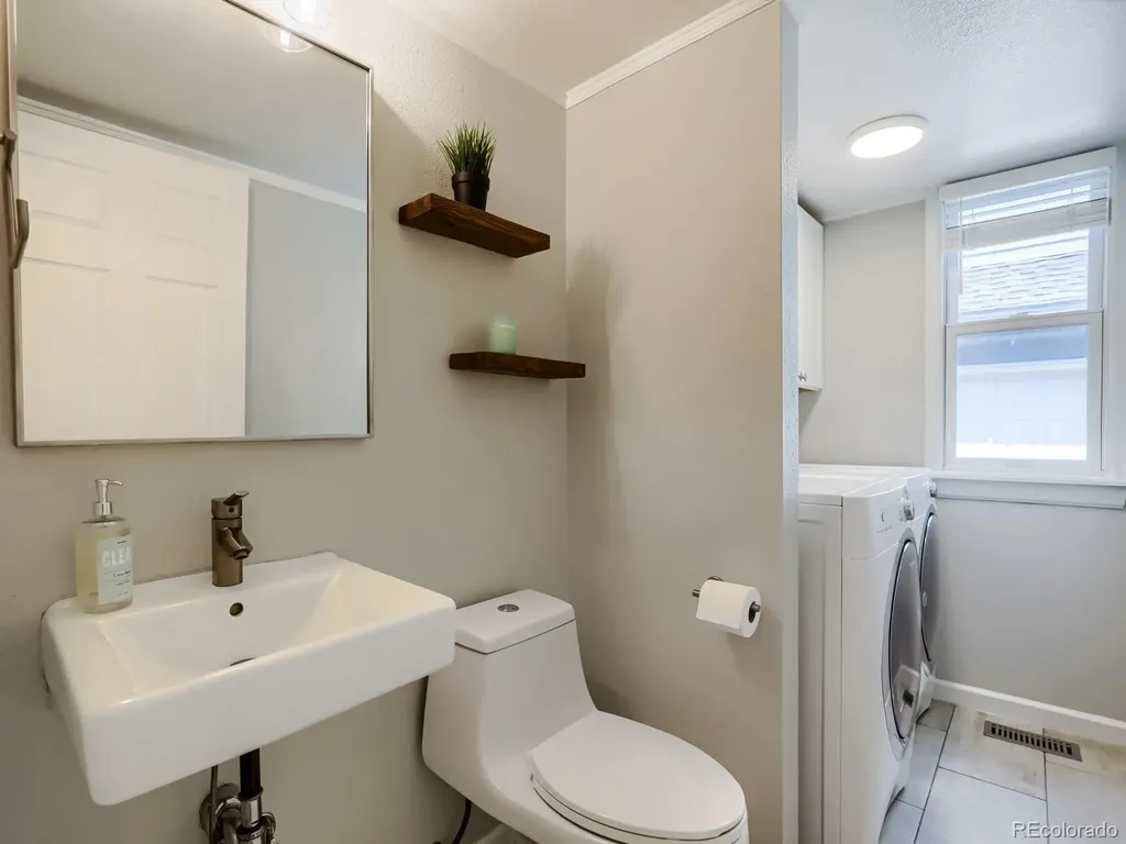 1085 Stoneham Street Superior CO 80027