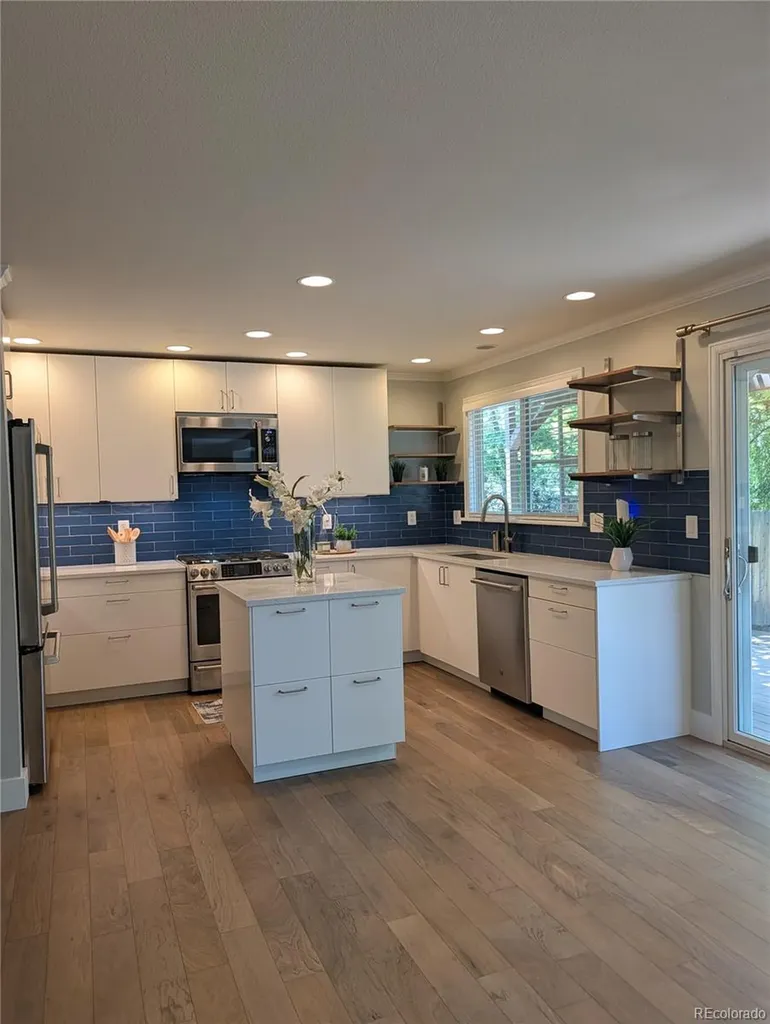 1085 Stoneham Street Superior CO 80027