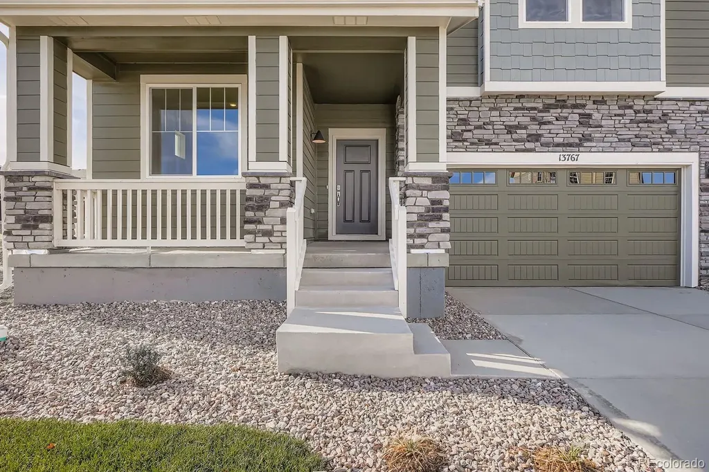 13767 Daffodil Way Parker CO 80134