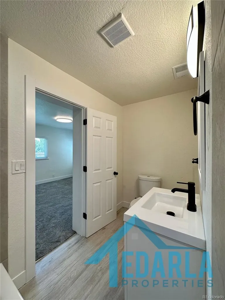1070 S Irving Street Denver CO 80219
