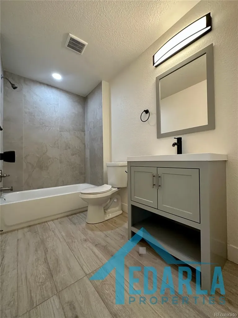 1070 S Irving Street Denver CO 80219