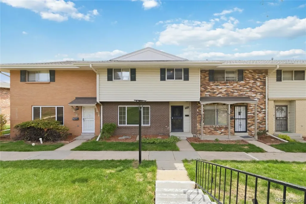 9209 E Nassau Avenue Denver CO 80237