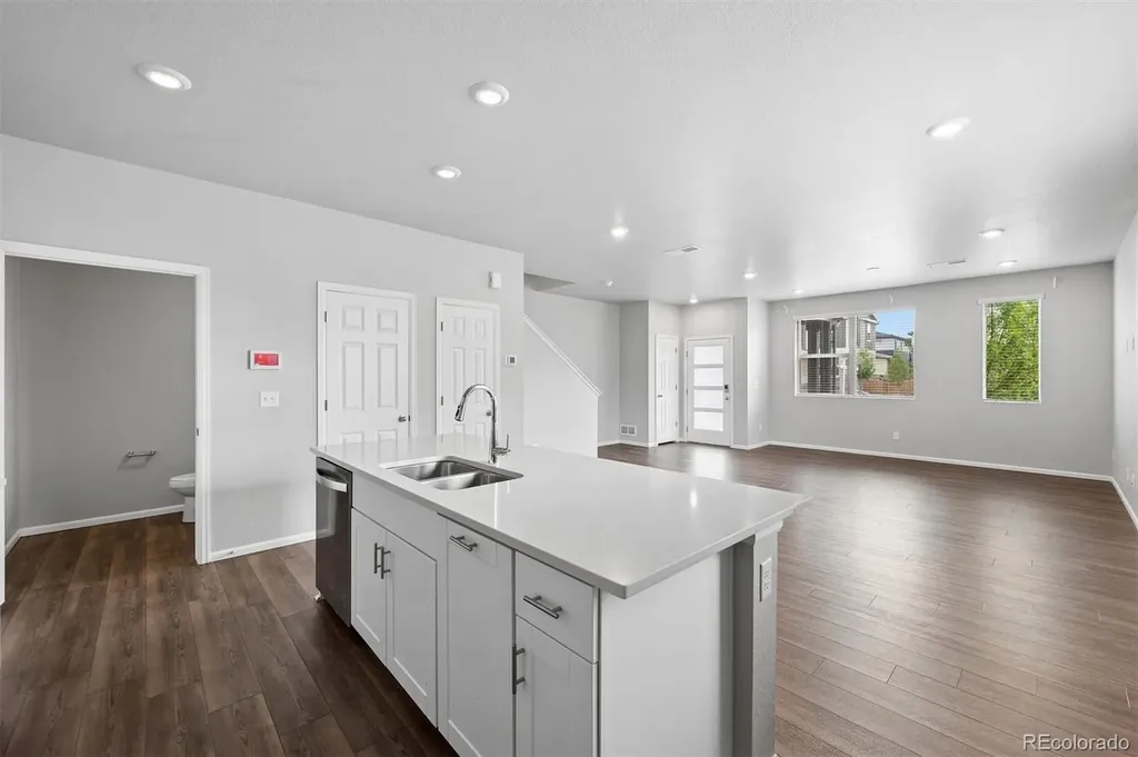 6381 N Malaya Street Aurora CO 80019