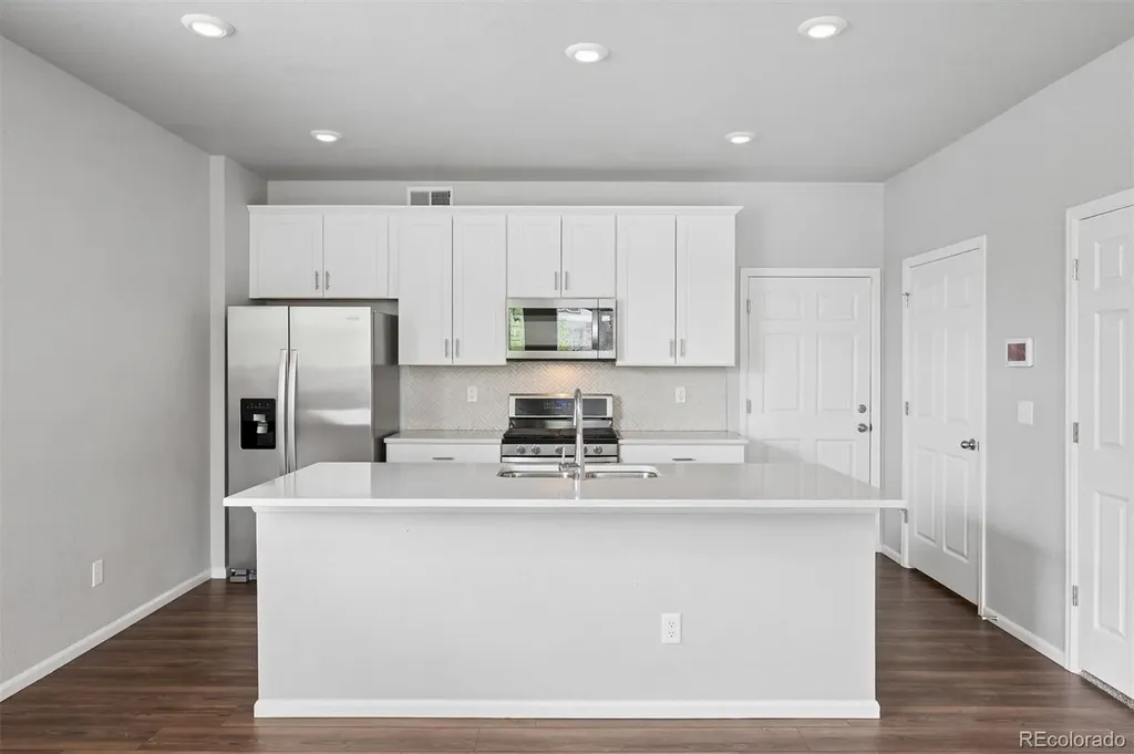 6381 N Malaya Street Aurora CO 80019