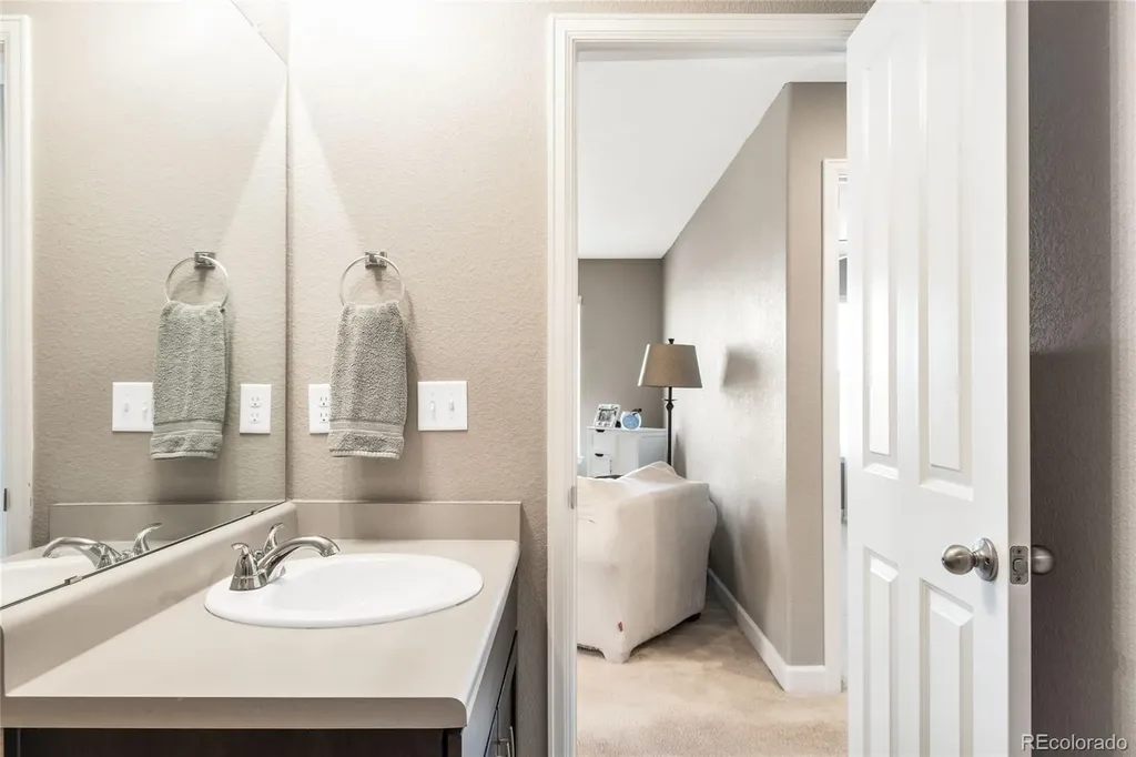 111 S Jackson Gap Way Aurora CO 80018