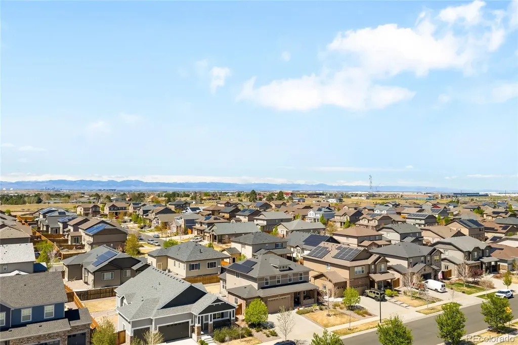 111 S Jackson Gap Way Aurora CO 80018