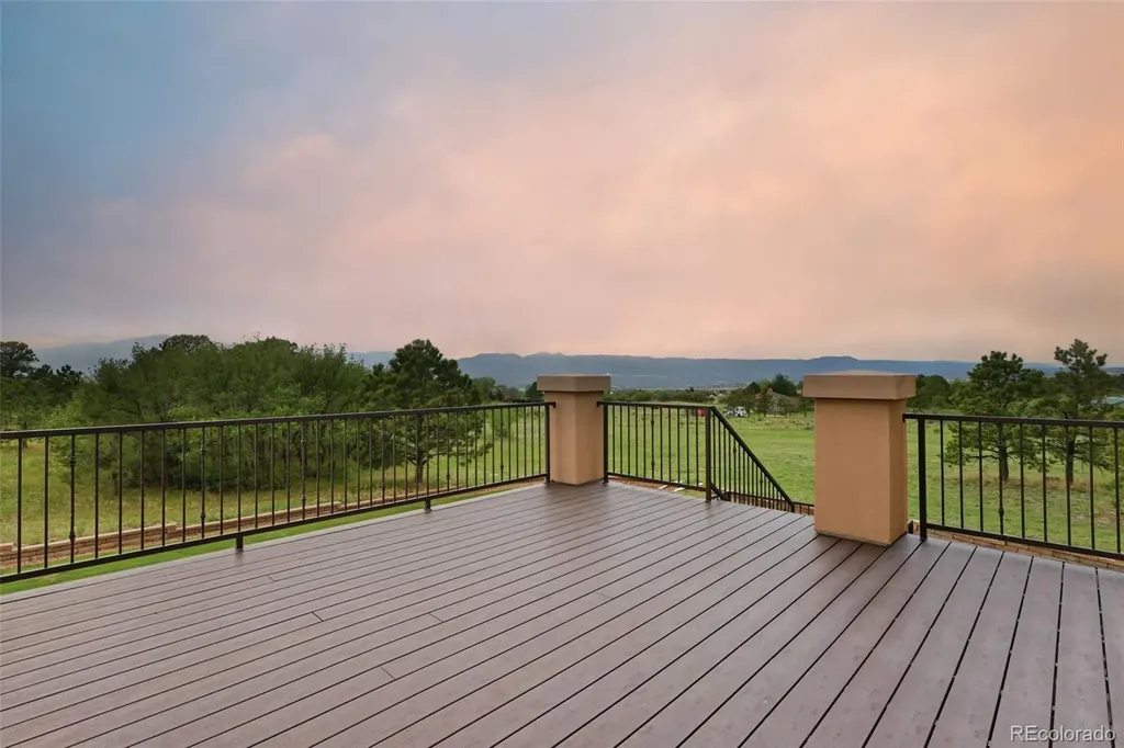 4330 Ridgeway Lane Colorado Springs CO 80908
