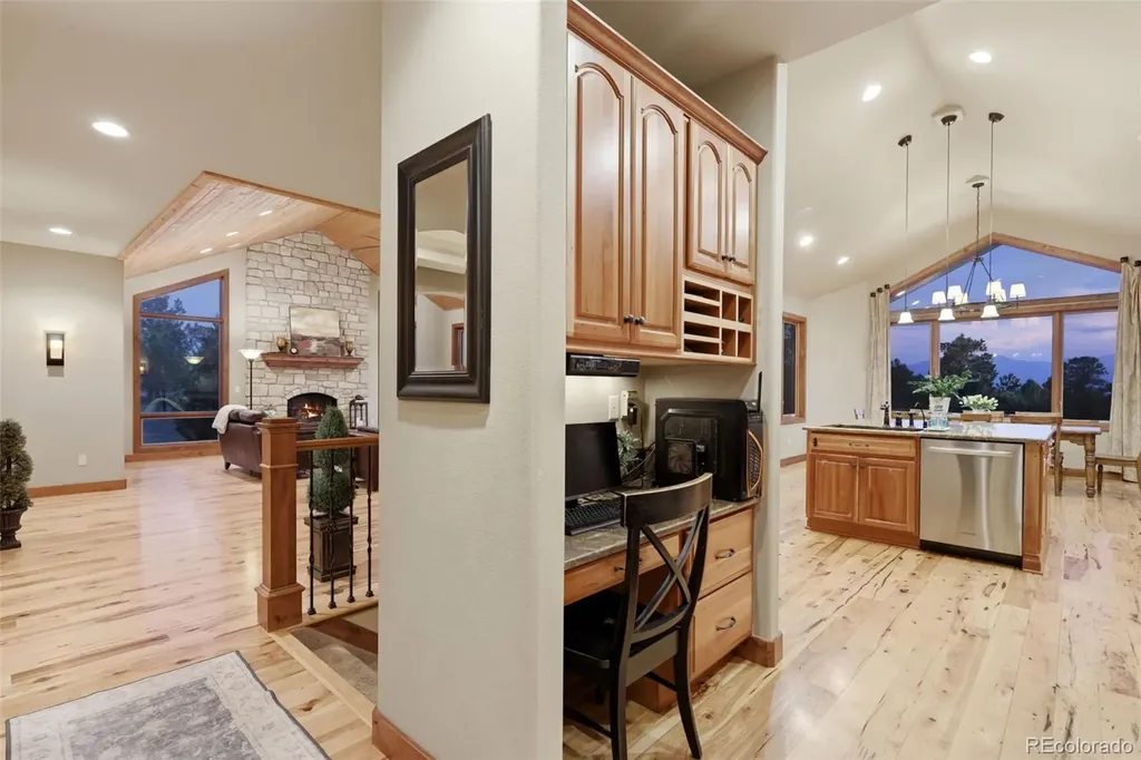 4330 Ridgeway Lane Colorado Springs CO 80908