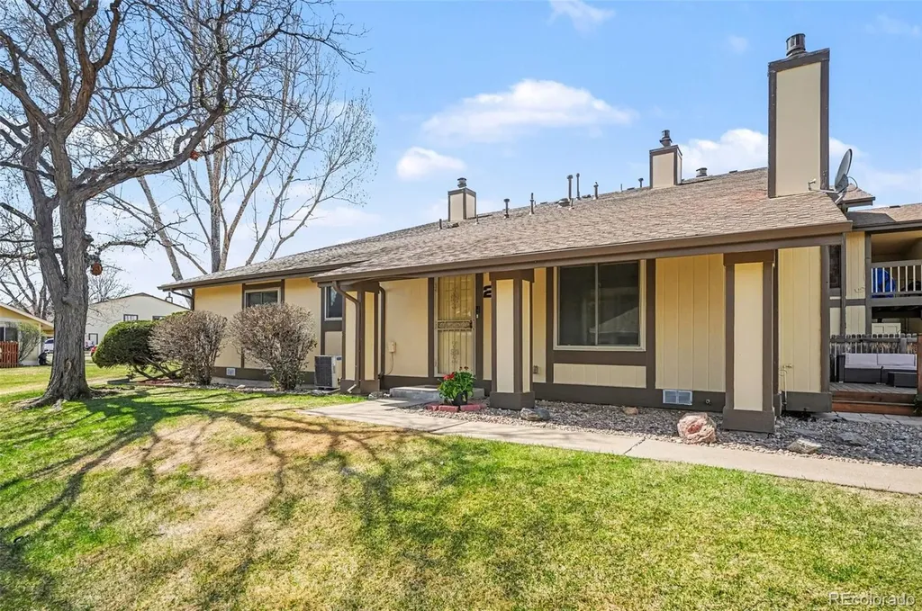 6922 W 87th Way Arvada CO 80003