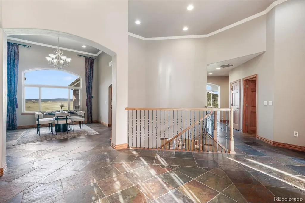 5441 Country Club Drive Larkspur CO 80118