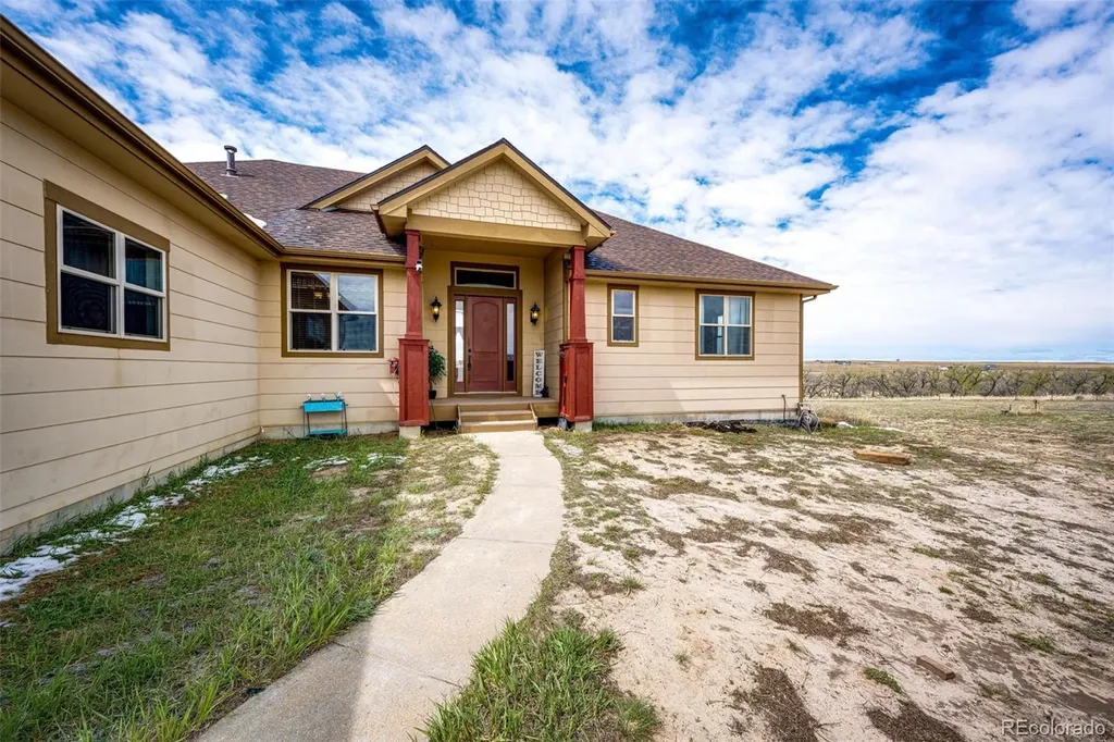 14325 Watson Circle Bennett CO 80102