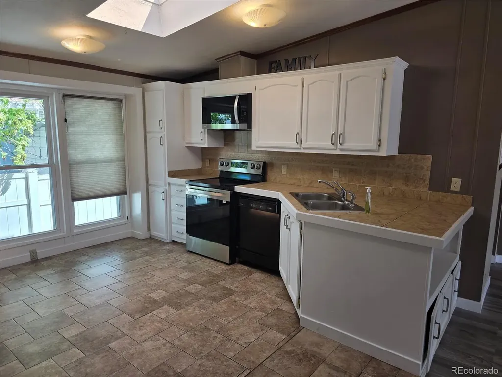 3655 El Morro Road Colorado Springs CO 80910