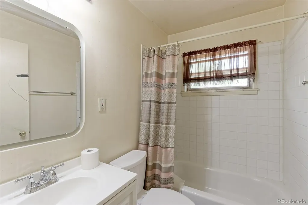 9460 High Street Denver CO 80229