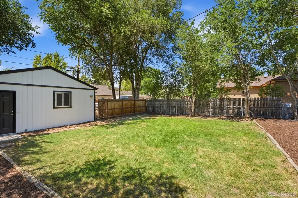 1227 Ash Street Denver CO 80220