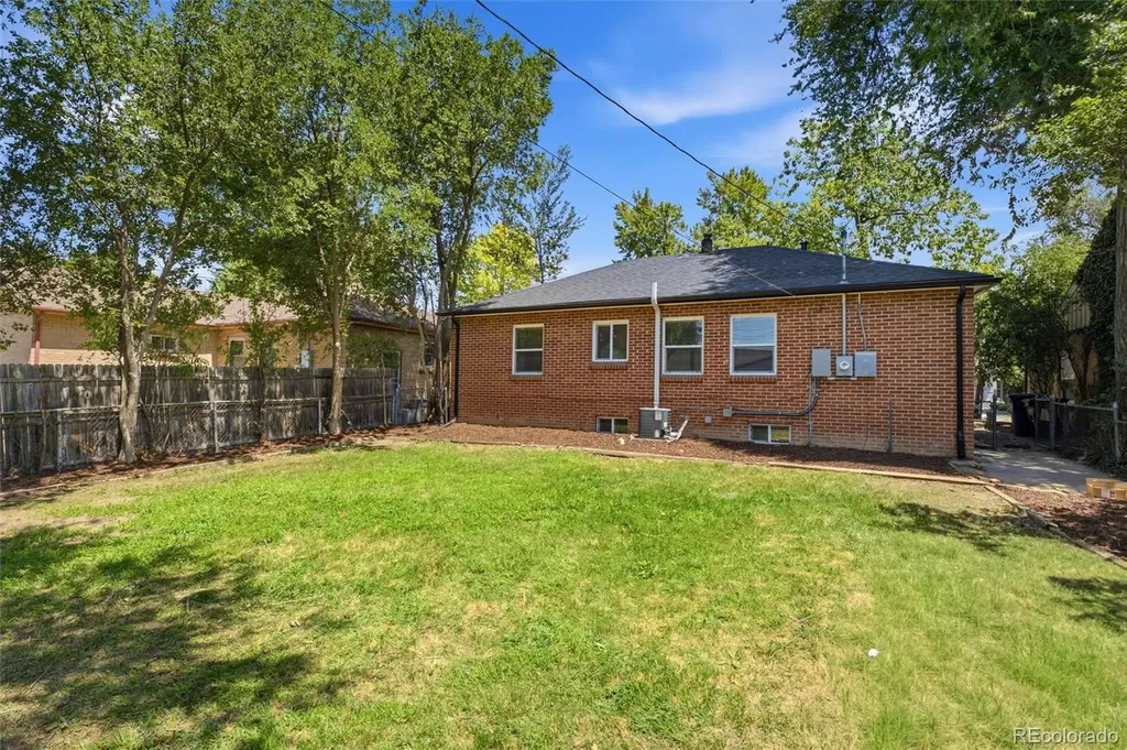 1227 Ash Street Denver CO 80220