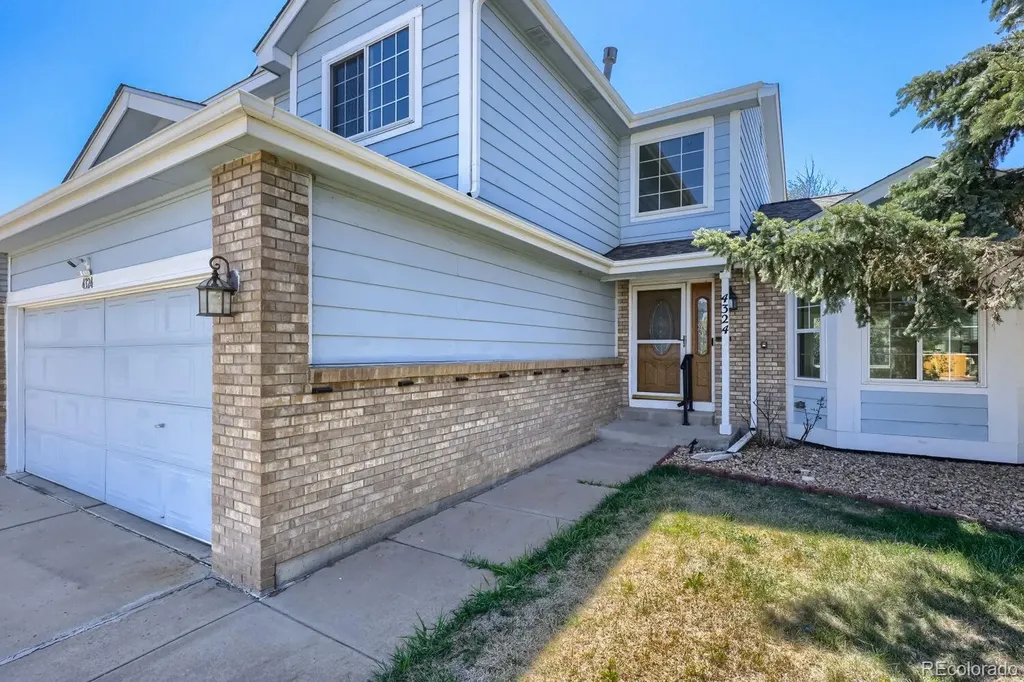 4324 Ceylon Court Denver CO 80249