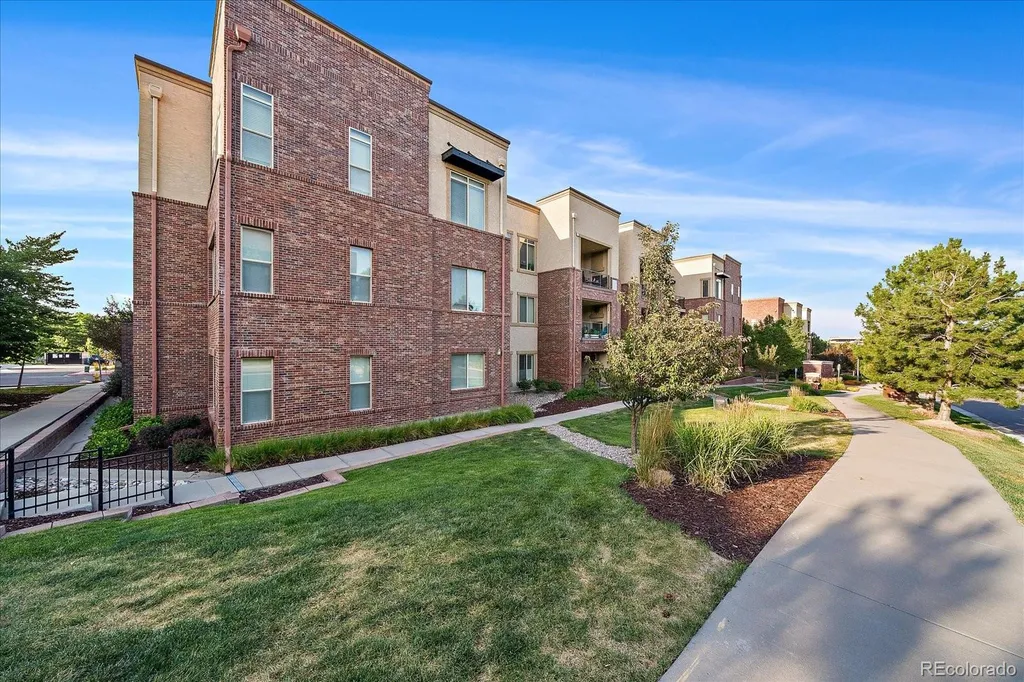 301 Inverness Way Englewood CO 80112