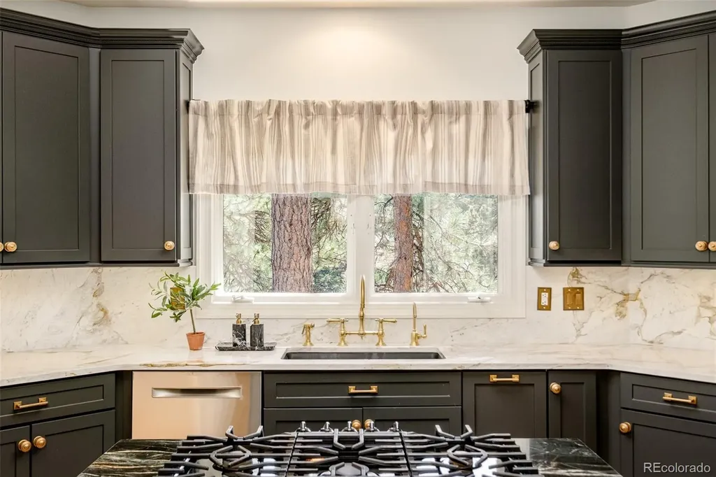 22184 Forest Hills Drive Golden CO 80401
