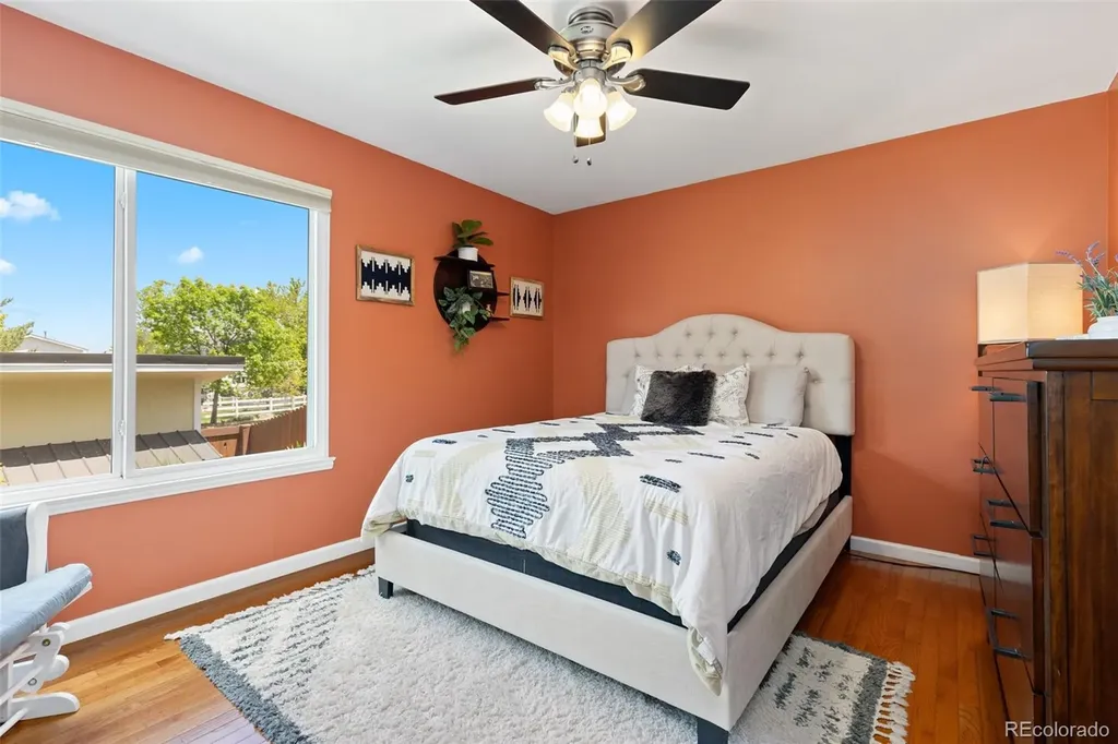 9805 Fairwood Street Littleton CO 80125