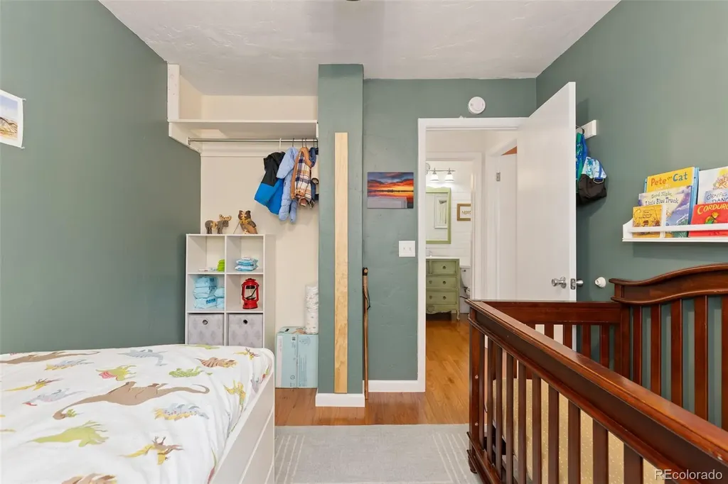 9805 Fairwood Street Littleton CO 80125