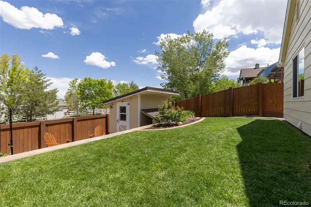 9805 Fairwood Street Littleton CO 80125