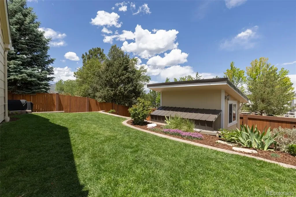 9805 Fairwood Street Littleton CO 80125
