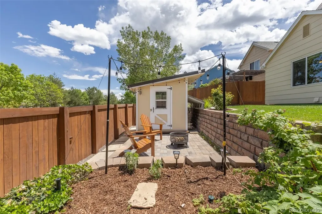 9805 Fairwood Street Littleton CO 80125