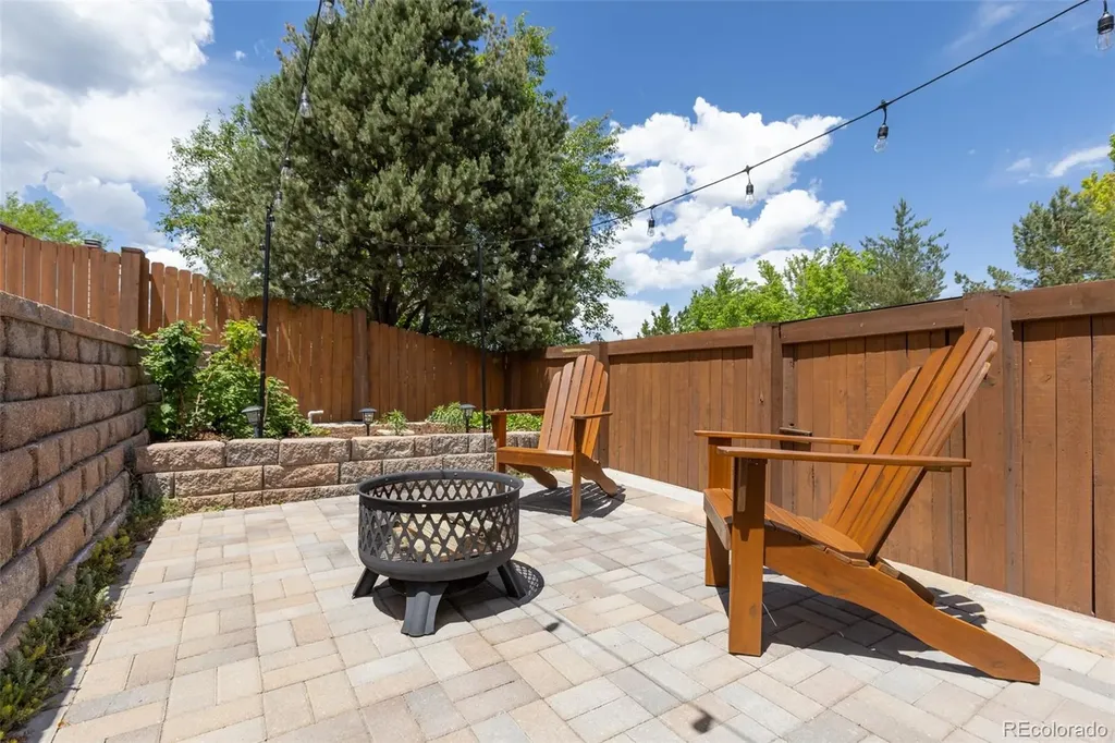 9805 Fairwood Street Littleton CO 80125
