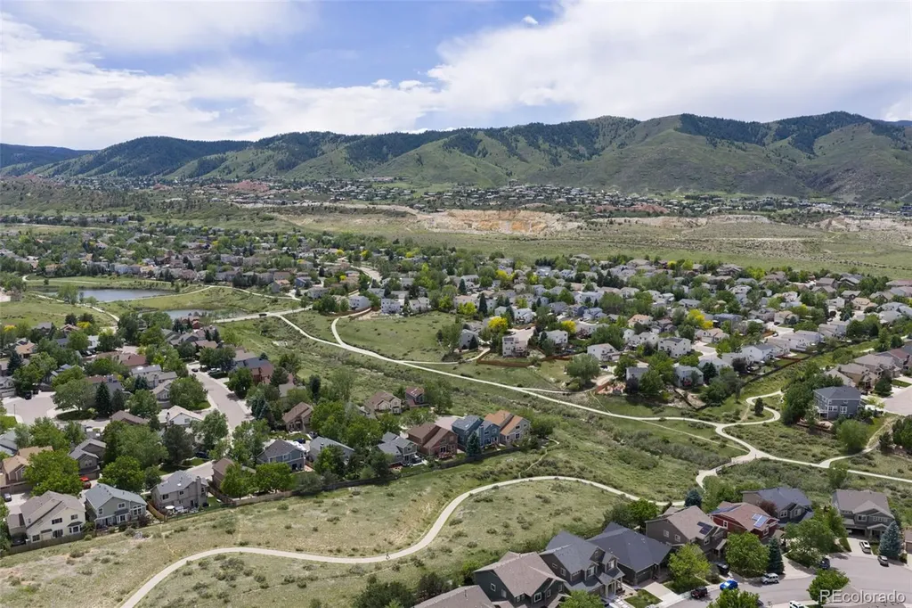 9805 Fairwood Street Littleton CO 80125