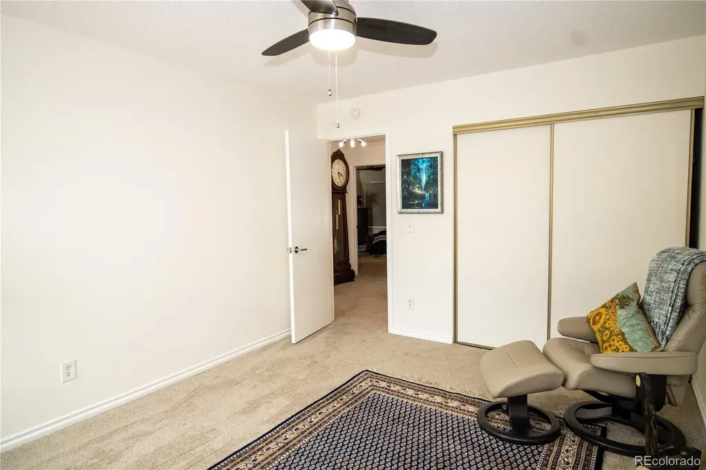 2752 S Heather Gardens Way Aurora CO 80014