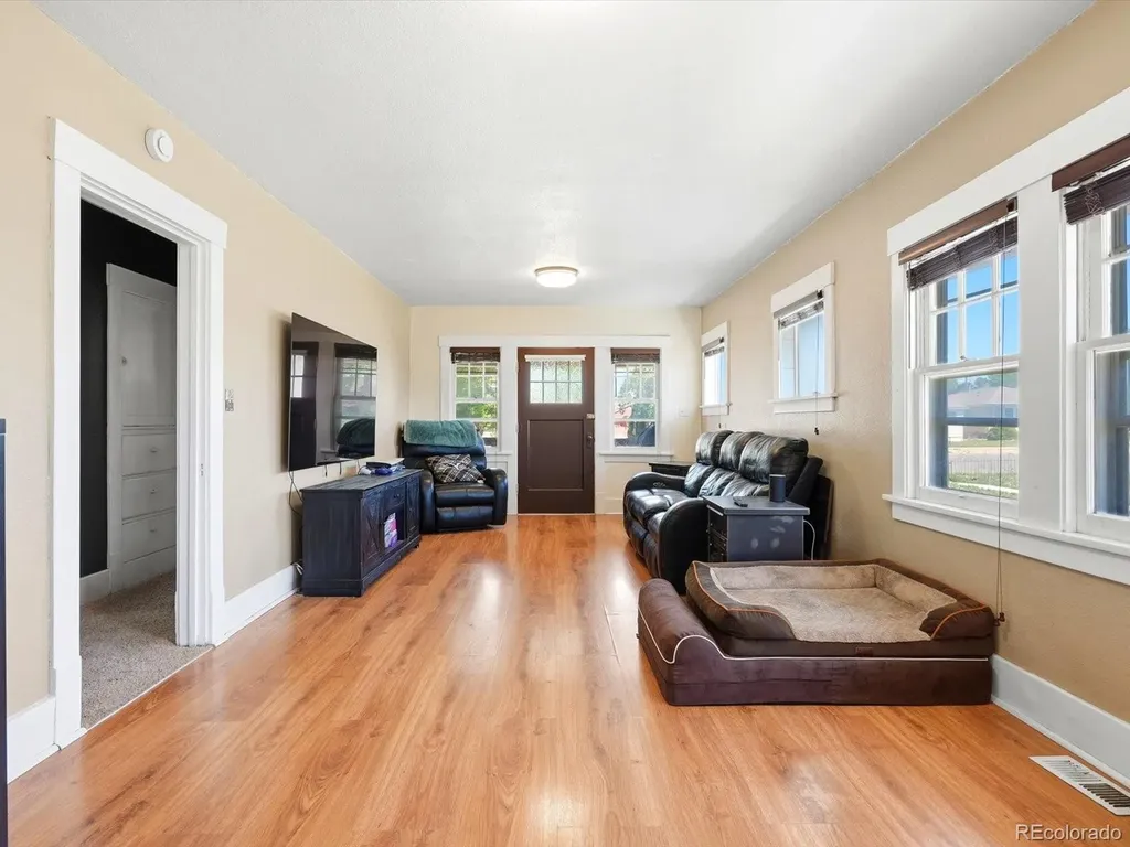 53 S 10th Avenue Brighton CO 80601