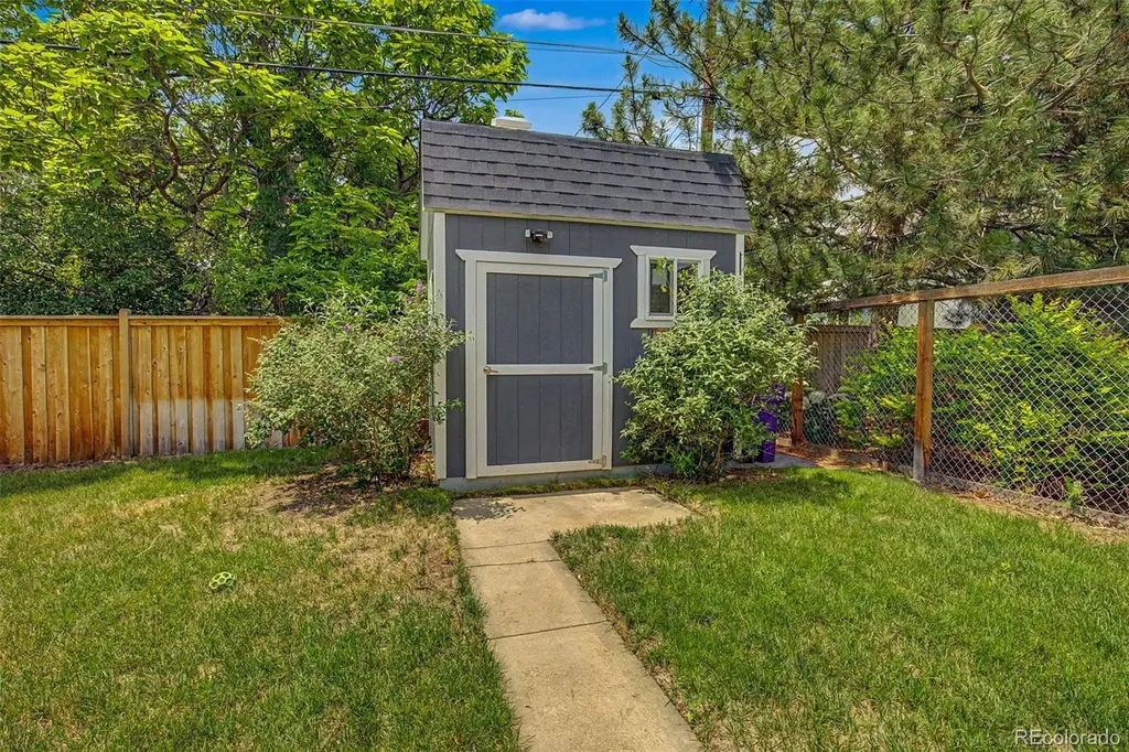 1551 N Krameria Street Denver CO 80220