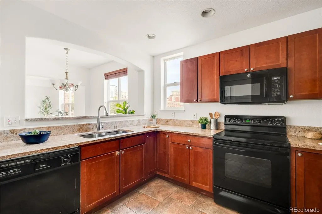 1767 N Pearl Street Denver CO 80203
