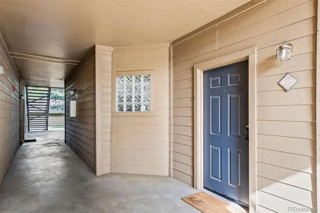1631 W Canal Circle Littleton CO 80120