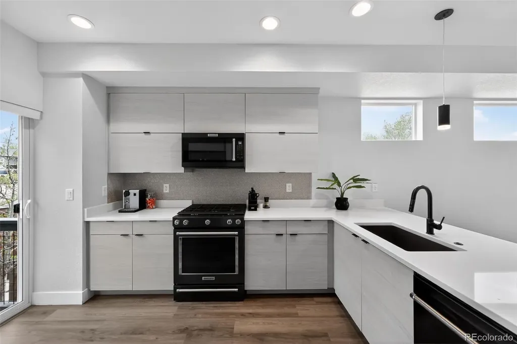 3401 W 63rd Place Denver CO 80221