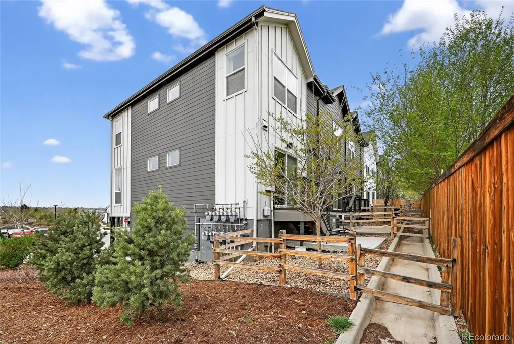 3401 W 63rd Place Denver CO 80221