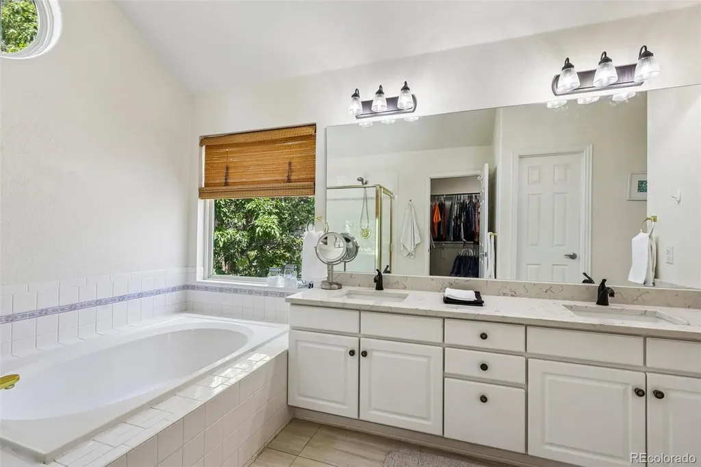 1011 S Valentia Street Denver CO 80247