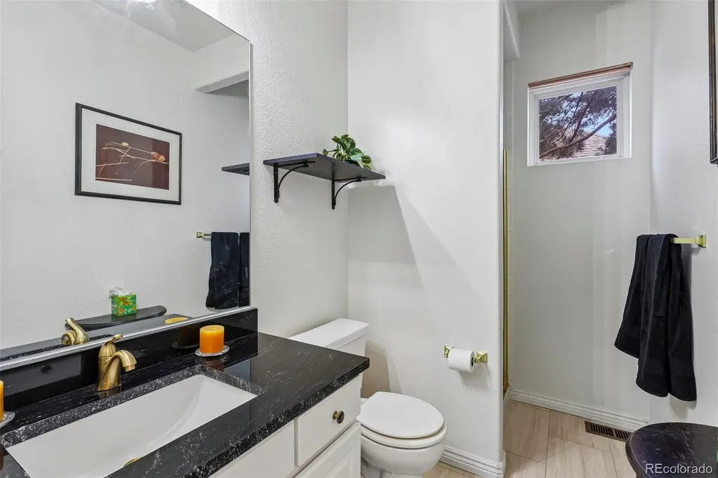1011 S Valentia Street Denver CO 80247