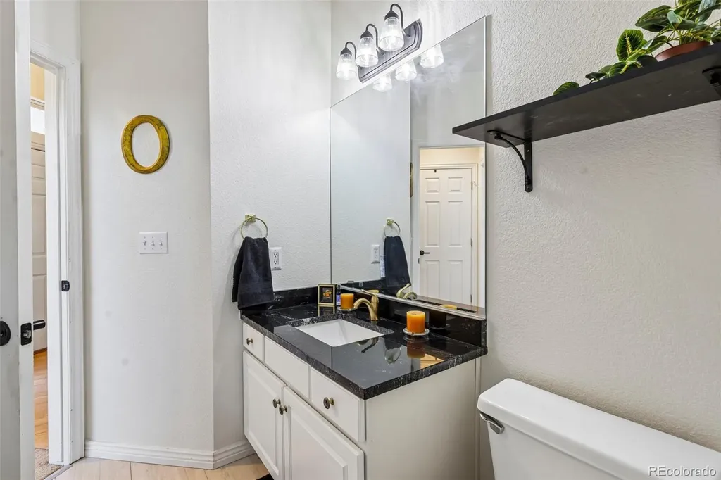 1011 S Valentia Street Denver CO 80247