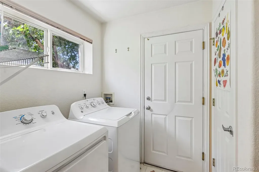 1011 S Valentia Street Denver CO 80247