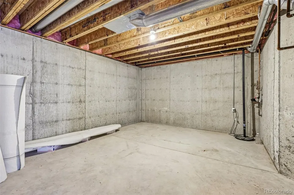 1011 S Valentia Street Denver CO 80247